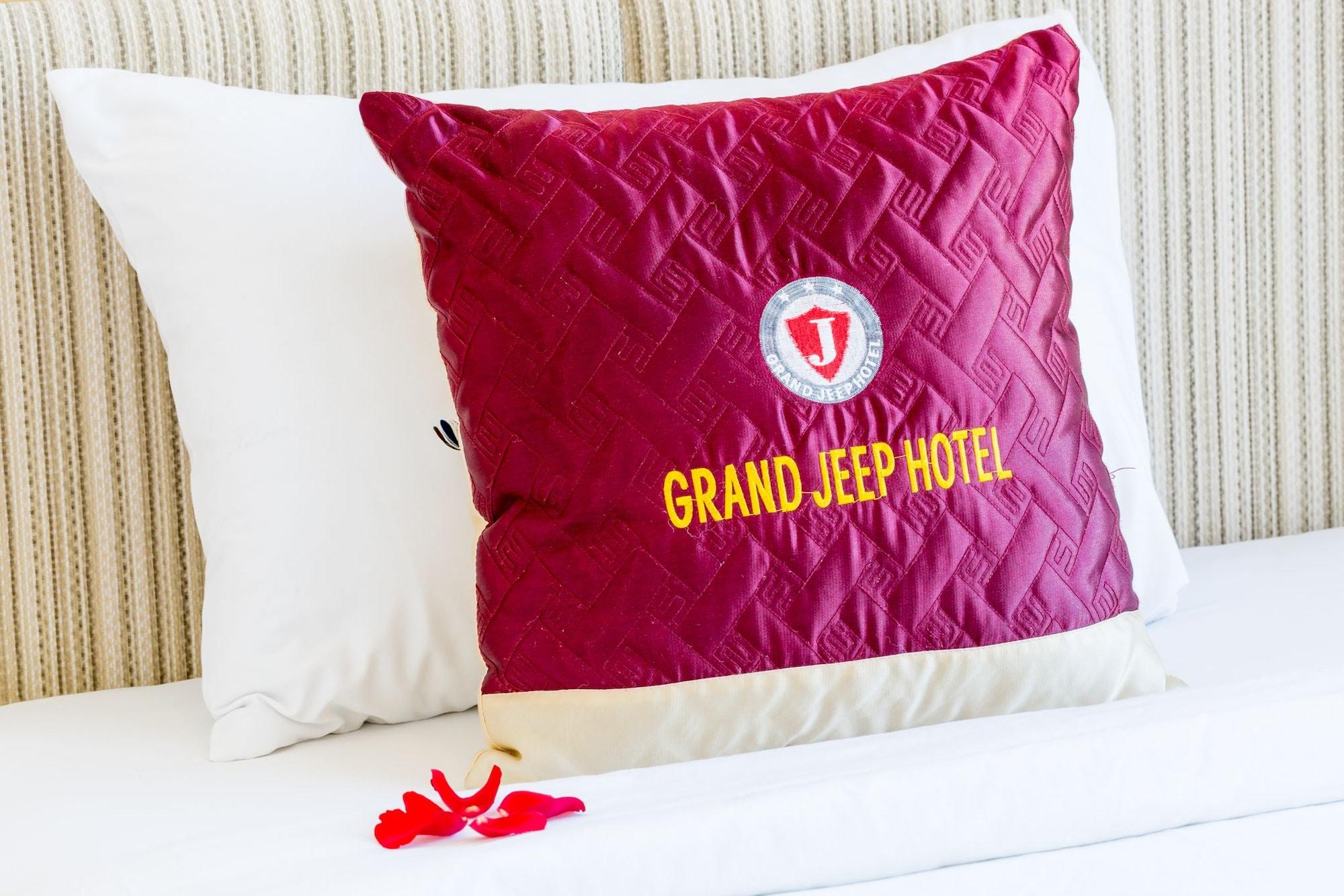 Grand Jeep Hotel Дананг Екстериор снимка