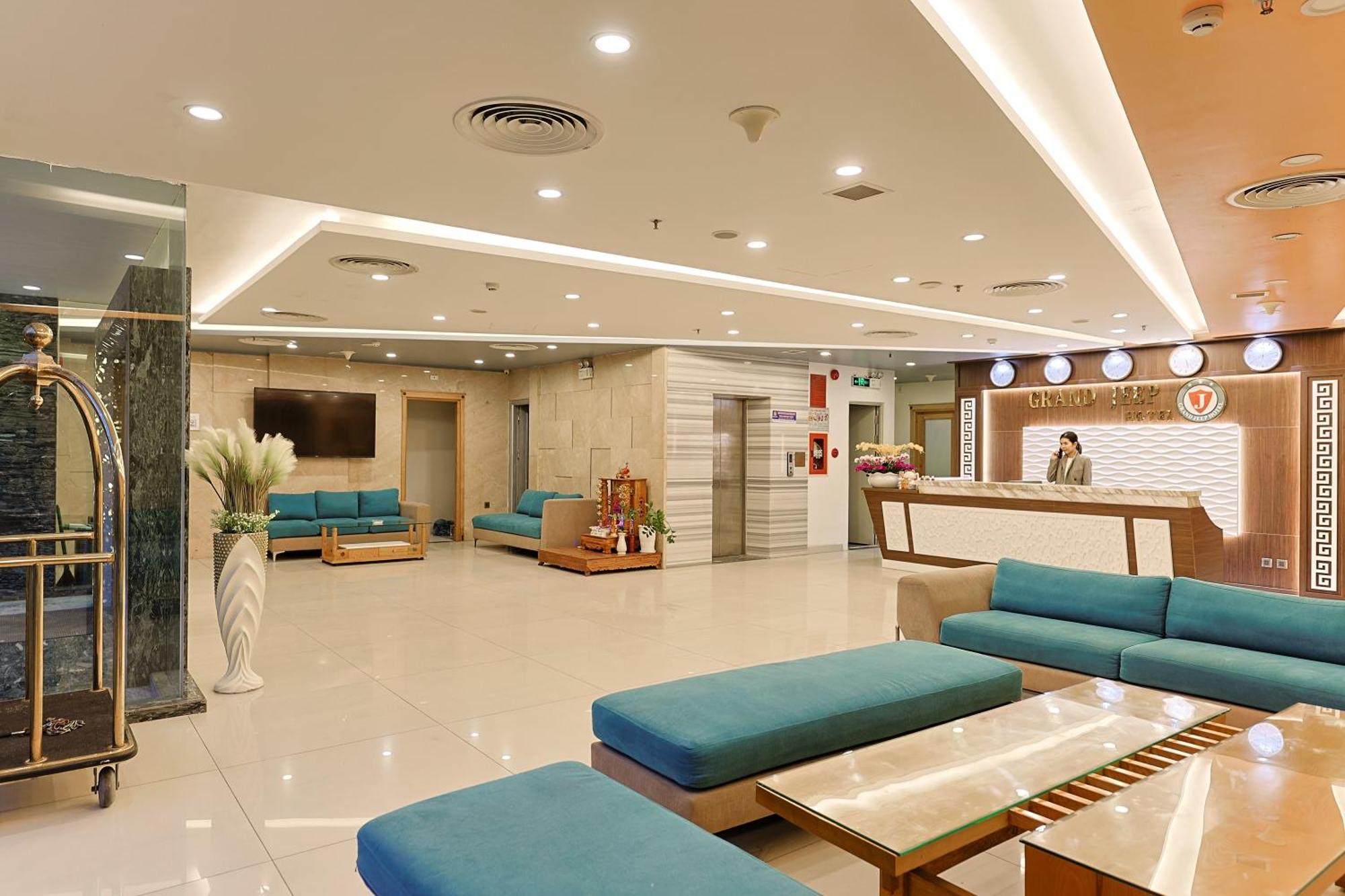 Grand Jeep Hotel Дананг Екстериор снимка