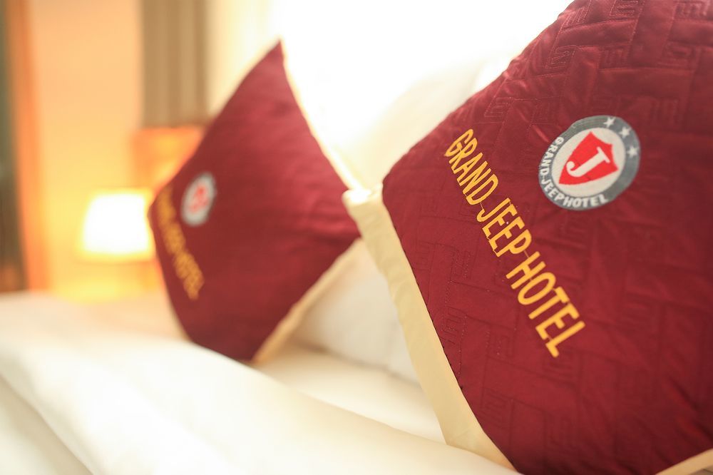 Grand Jeep Hotel Дананг Екстериор снимка