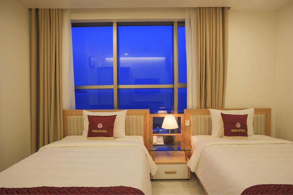 Grand Jeep Hotel Дананг Екстериор снимка